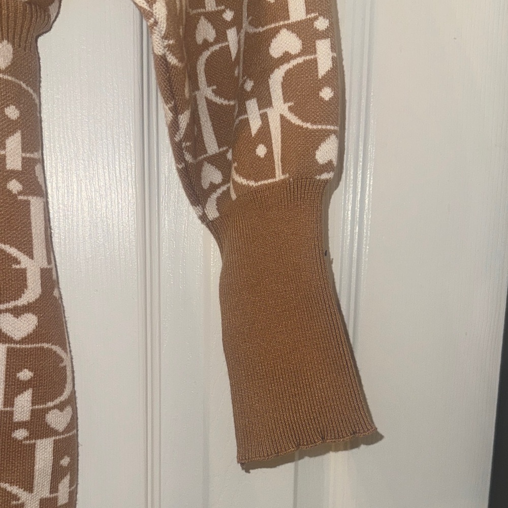 Brown and White Patterned Dress - Picture 8 of 16